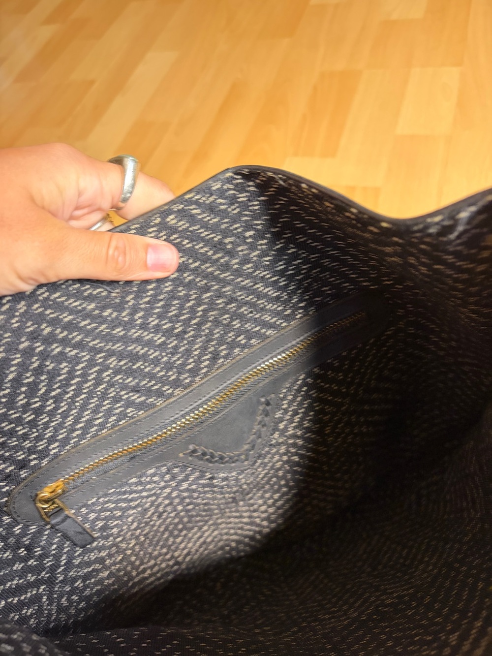 Hand Crafted Genuine Leather Chocolate Brow Crossbody Hobo Bag - Picture 7 of 13